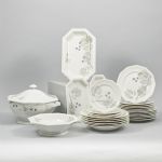 1048 2037 DINNERWARE